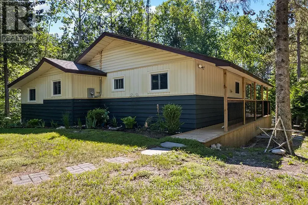 55 Thompson Avenue, Native Leased Lands